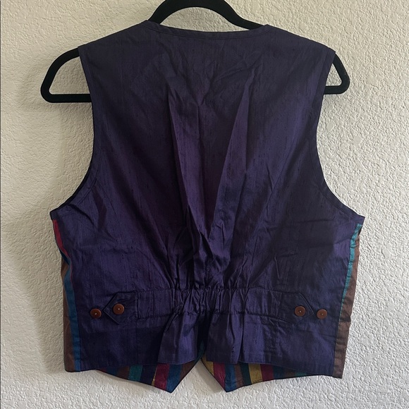 GAP Multicolor Striped Vest - Picture 2 of 11